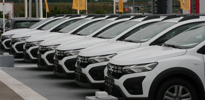 Uprava za indirektno oporezivanje BiH planira iznajmljivanje 95 vozila za 5,9 miliona KM